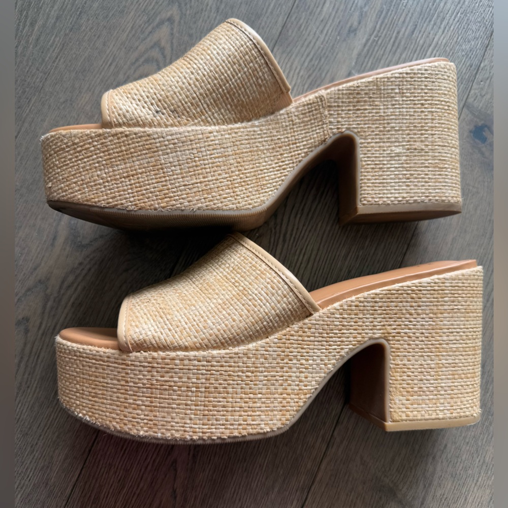 A new day Woven Platform Slide Heels in Natural. Size 9.